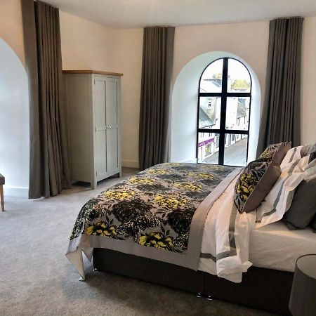East Church House, Unique 9 Bedroom Church, Historic Market Town. Стратхейвън Екстериор снимка