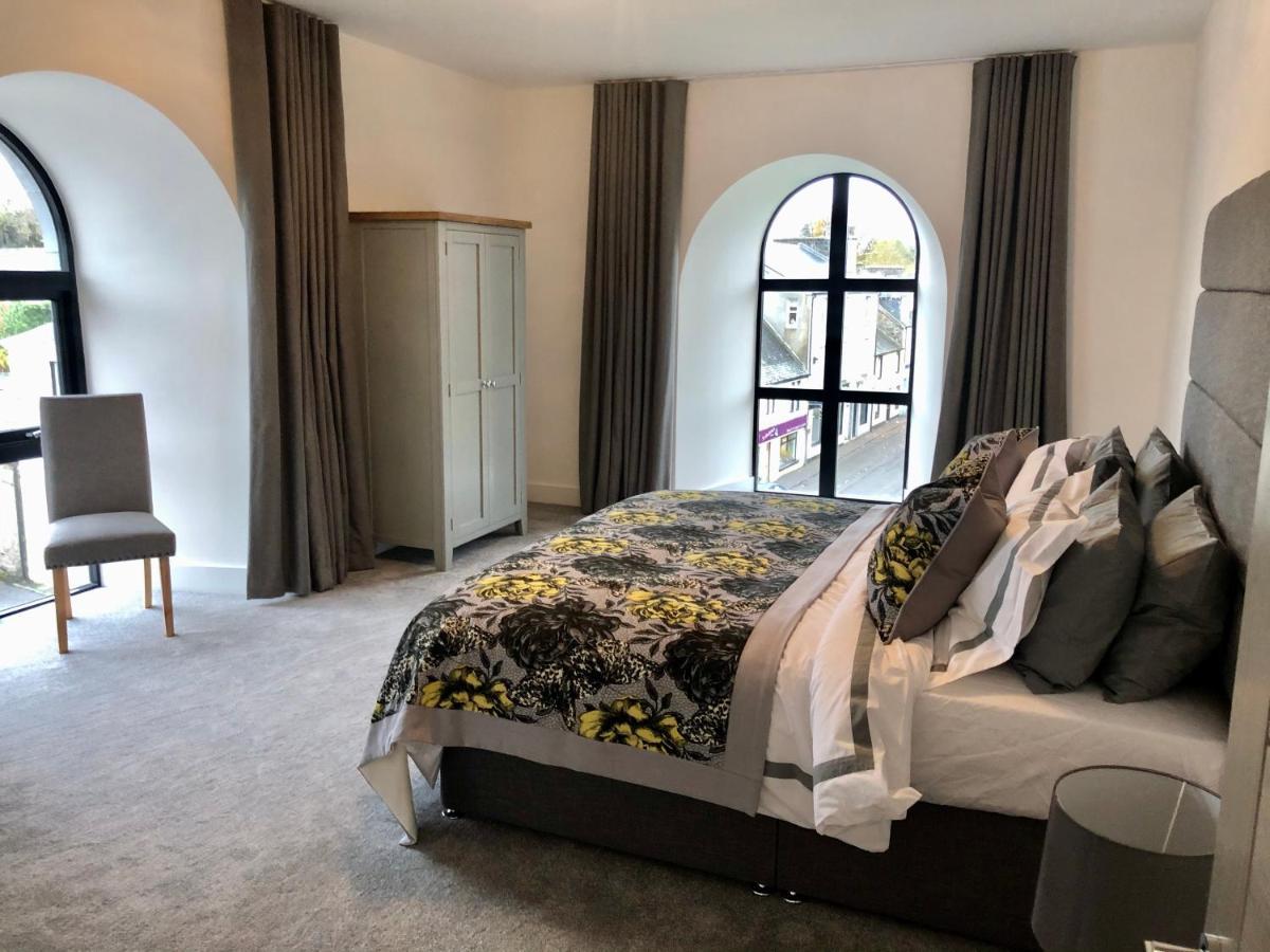 East Church House, Unique 9 Bedroom Church, Historic Market Town. Стратхейвън Екстериор снимка